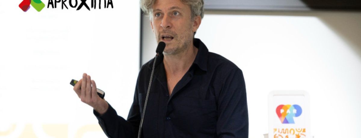 Daan Bawens, , diretor da UTSOPI – União de Trabalhadorxs do Sexo da Bélgica, fala durante o seminário PAR 2025 no Porto.